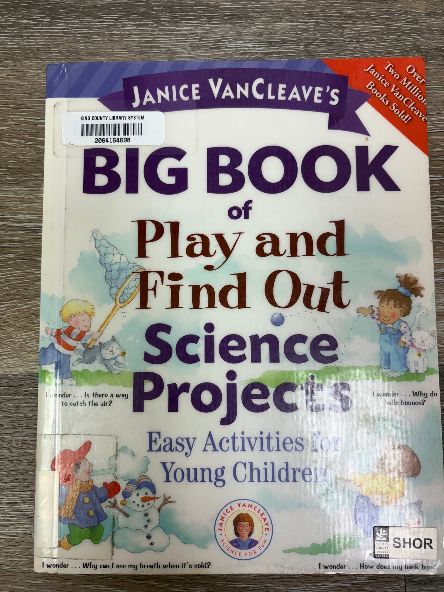 Big Book of Play and Find Out Science Projects