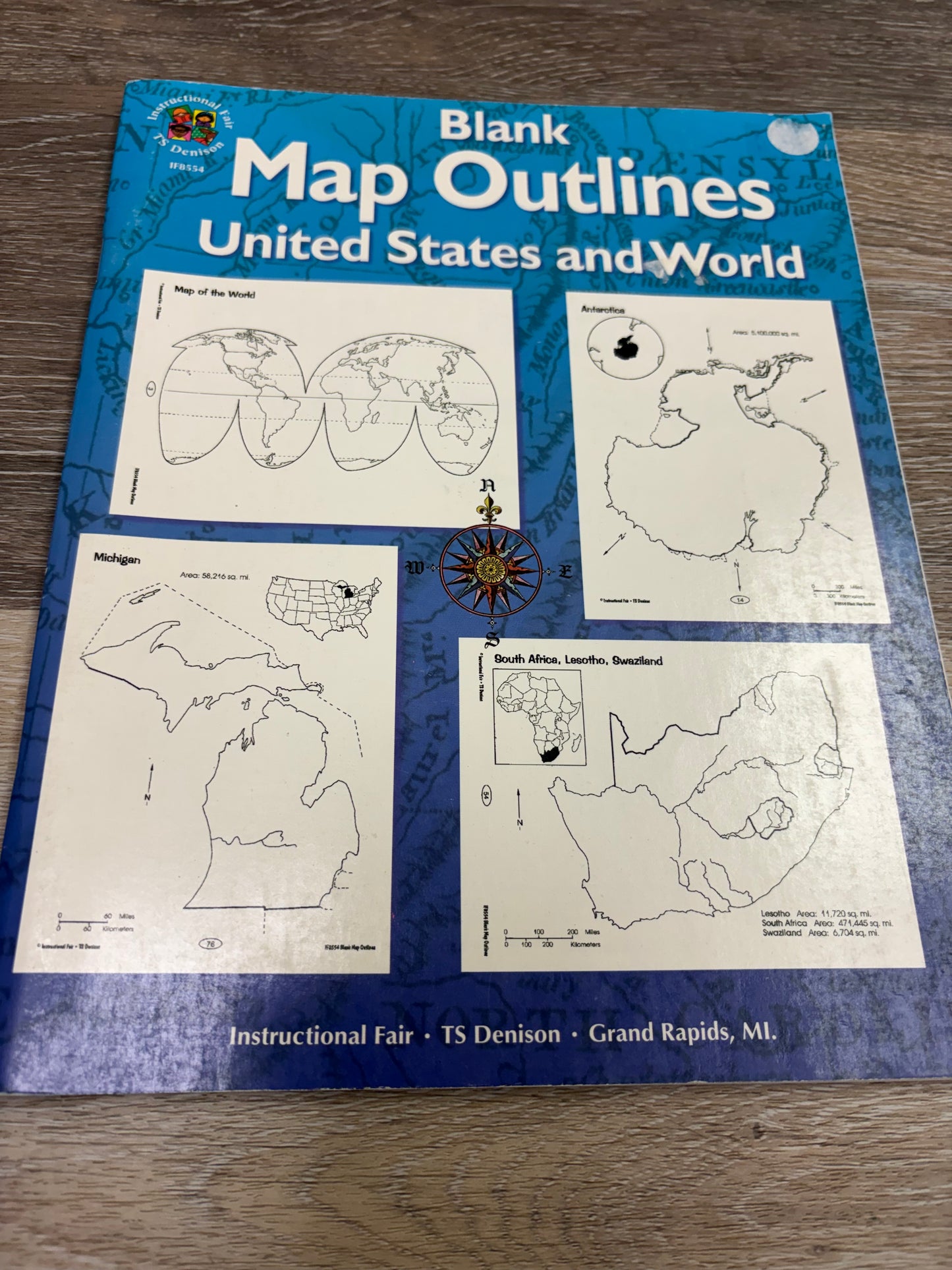 Blank Map Outlines United States and World